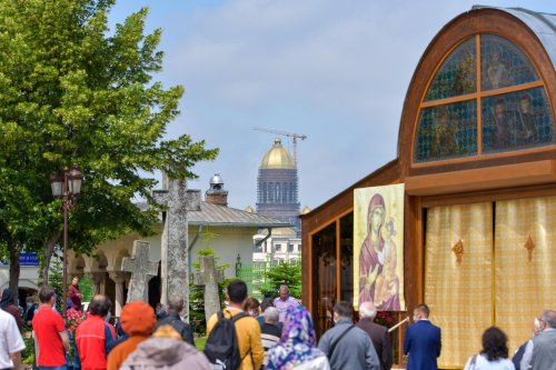 Hramul Centrului de Presă BASILICA pe Colina Patriarhiei Poza 146345