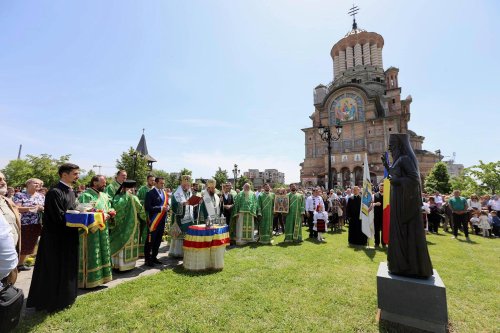 Sărbătoarea Sfintei Treimi în Maramureş Poza 146500