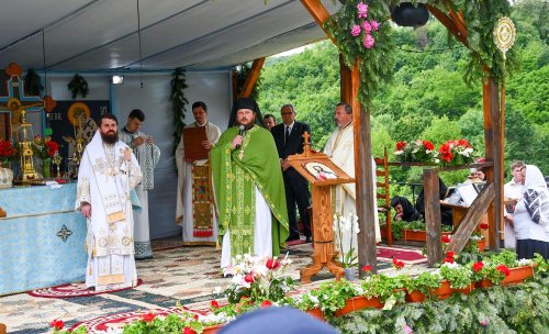 Slujiri şi hramuri în Arhiepiscopia Vadului, Feleacului şi Clujului Poza 146920