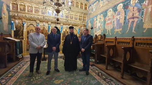Ambasadorul României, în vizită la Reprezentanţa Patriarhiei Române din Ierusalim Poza 146986