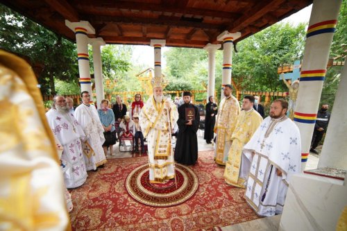 Duminica Sfinților Români în eparhii din Muntenia și Dobrogea Poza 147291