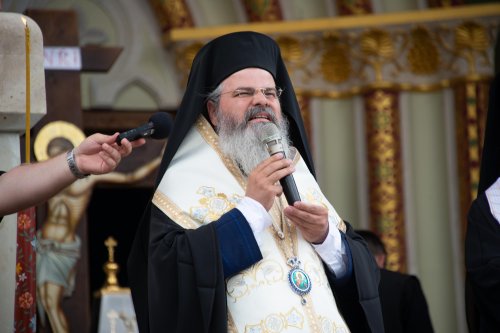 Parastas de 40 de zile pentru Arhiepiscopul Pimen Suceveanul Poza 147639