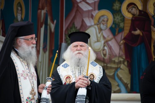 Parastas de 40 de zile pentru Arhiepiscopul Pimen Suceveanul Poza 147643