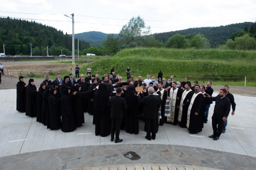 Parastas de 40 de zile pentru Arhiepiscopul Pimen Suceveanul Poza 147647