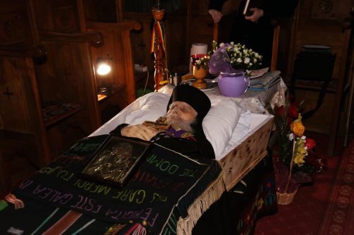 Mesaj de condoleanţe transmis la înmormântarea ieromonahului Iacob Savin de la Mănăstirea Sihăstria Poza 149215