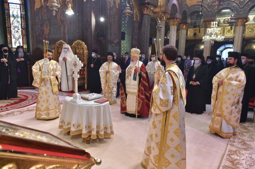Patriarhul României a sărbătorit prin rugăciune împlinirea vârstei de 69 de ani Poza 149284