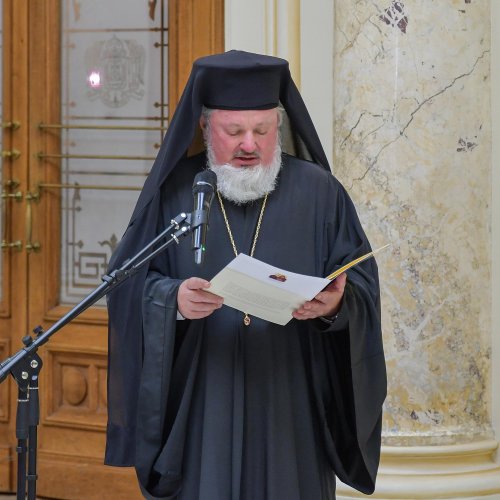 Patriarhul României a sărbătorit prin rugăciune împlinirea vârstei de 69 de ani Poza 149299