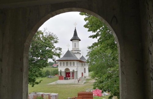 Prorocul Ilie, cinstit la mănăstirile Românești și Dobrești, județul Timiș