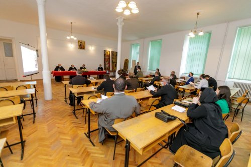 Facultatea de Teologie Ortodoxă din Iași are un nou doctor Poza 149441