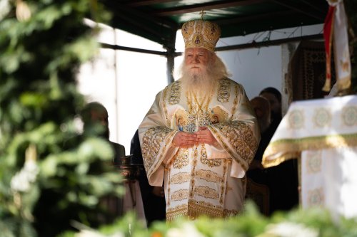 Clericii și credincioșii din Bucovina și-au primit noul Arhiepiscop Poza 149468