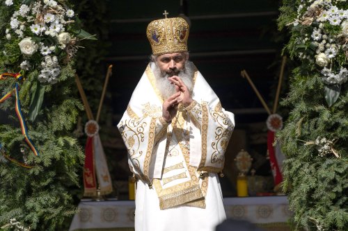 Clericii și credincioșii din Bucovina și-au primit noul Arhiepiscop Poza 149489