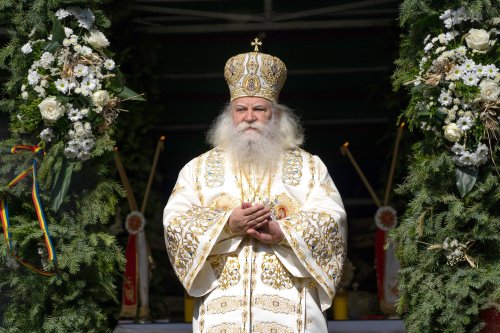Clericii și credincioșii din Bucovina și-au primit noul Arhiepiscop Poza 149494