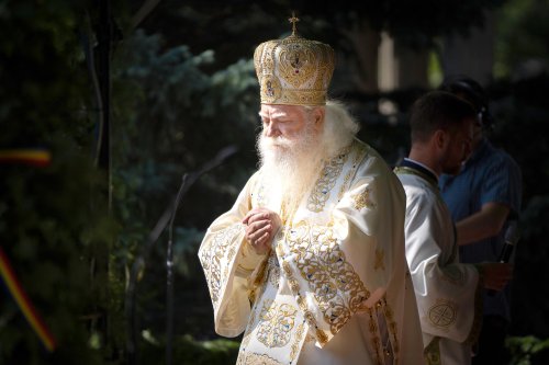 Clericii și credincioșii din Bucovina și-au primit noul Arhiepiscop Poza 149500