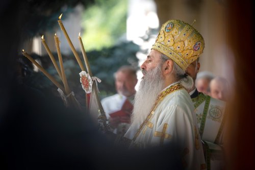 Clericii și credincioșii din Bucovina și-au primit noul Arhiepiscop Poza 149503