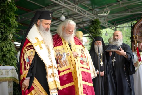 Clericii și credincioșii din Bucovina și-au primit noul Arhiepiscop Poza 149522