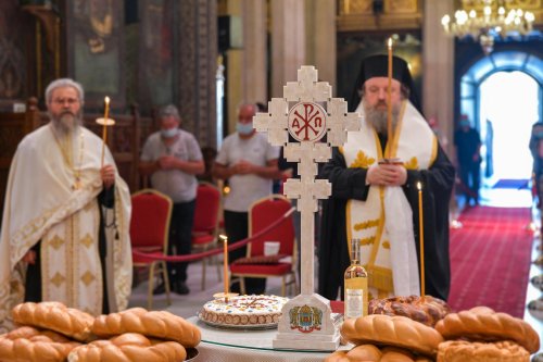 Pomenirea Patriarhilor Iustin şi Teoctist la Catedrala Patriarhală Poza 149900
