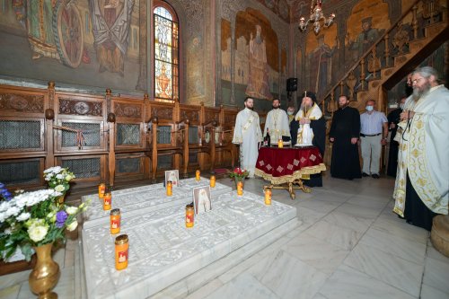 Pomenirea Patriarhilor Iustin şi Teoctist la Catedrala Patriarhală Poza 149904