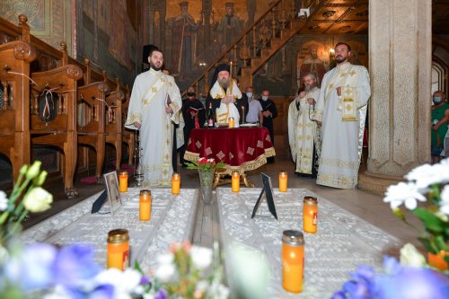 Pomenirea Patriarhilor Iustin şi Teoctist la Catedrala Patriarhală Poza 149905