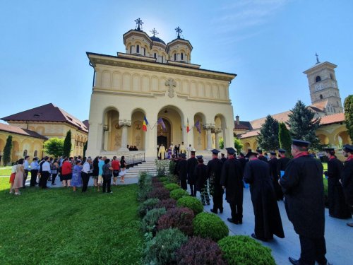 Festivitatea absolvenților de Teologie Pastorală  de la Facultatea de Teologie Ortodoxă din Alba Iulia Poza 149963