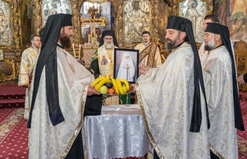 Patriarhii Iustin şi Teoctist, pomeniţi la Roman Poza 149970