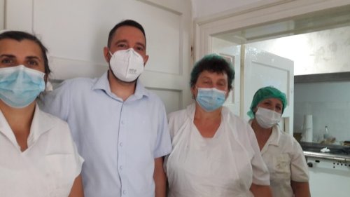 Sprijin material şi spiritual pentru pacienţii cu COVID-19 din Spitalul Stejeriş-Braşov
