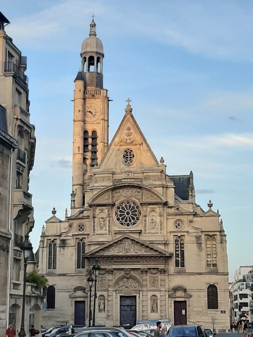 „Un astfel de loc în mijlocul Parisului, o adevărată binecuvântare” Poza 149879