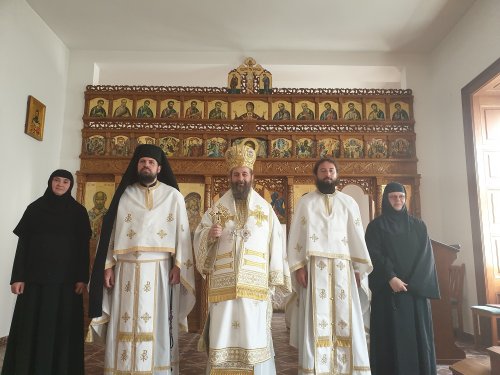 Sinaxă a monahiilor și monahilor români din Ungaria  Poza 150193