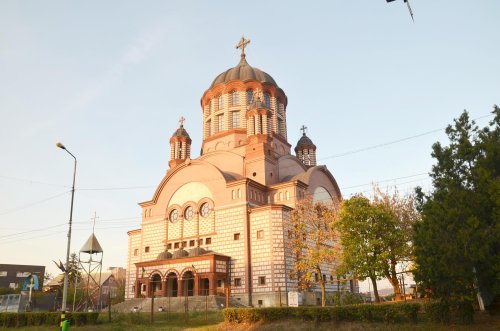 Prima Sfântă Liturghie în biserica din Oradea-Nufărul I Poza 150374
