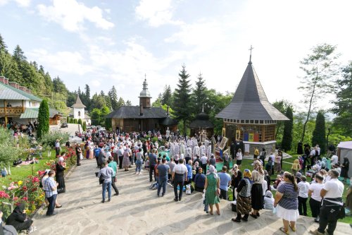 Slujire arhierească la Mănăstirea Sihla Poza 150592