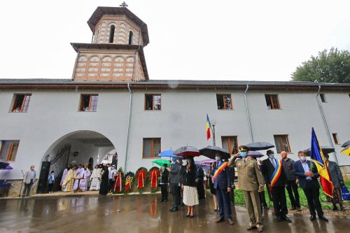 Domnitorul Mihai Viteazul, comemorat la Mănăstirea Mihai Vodă de la Turda Poza 151277