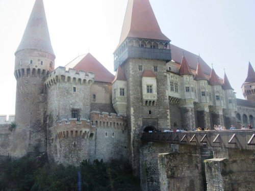 Un castel încărcat de istorie și legende Poza 151312