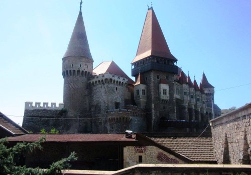 Un castel încărcat de istorie și legende Poza 151313