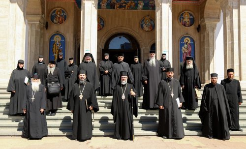 Sinaxa stareților și starețelor din Arhiepiscopia Buzăului și Vrancei Poza 151960
