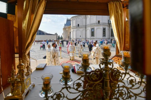Sărbătoarea Nașterii Maicii Domnului la Catedrala Patriarhală Poza 152155