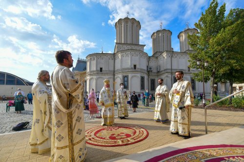 Sărbătoarea Nașterii Maicii Domnului la Catedrala Patriarhală Poza 152181