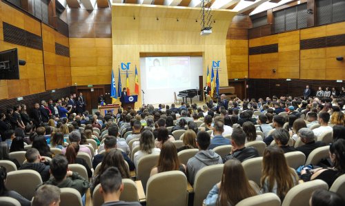 A doua sesiune de admitere la Universitatea Bucureşti Poza 152289