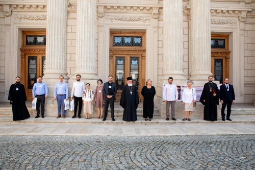 Premierea câștigătorilor concursului „Icoana Ortodoxă - lumina credinței” Poza 152246