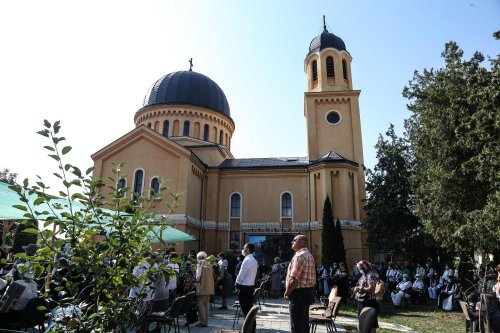 Biserica „Adormirea Maicii Domnului” din Şelimbăr a fost resfinţită Poza 152600