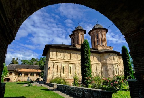 Spiritualitate și istorie la Mănăstirea Brebu Poza 153161