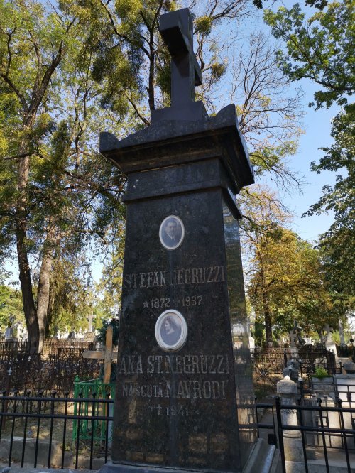 Cimitirul „Eternitatea” din Iași, un muzeu al vieților veșnice Poza 153285