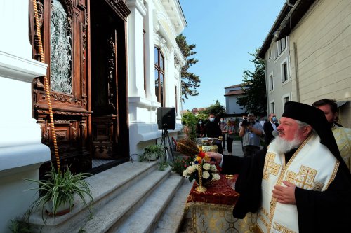 Inaugurarea Centrului cultural „Sfântul Antim” al Protoieriei Ploieşti Nord Poza 153345