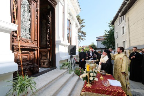 Inaugurarea Centrului cultural „Sfântul Antim” al Protoieriei Ploieşti Nord Poza 153346
