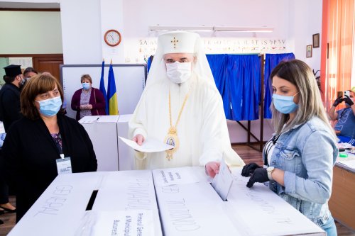Patriarhul României a votat la alegerile locale 2020 din Bucureşti Poza 153510