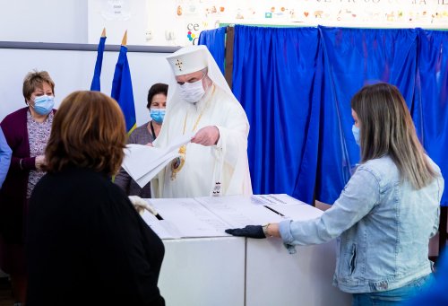 Patriarhul României a votat la alegerile locale 2020 din Bucureşti Poza 153521