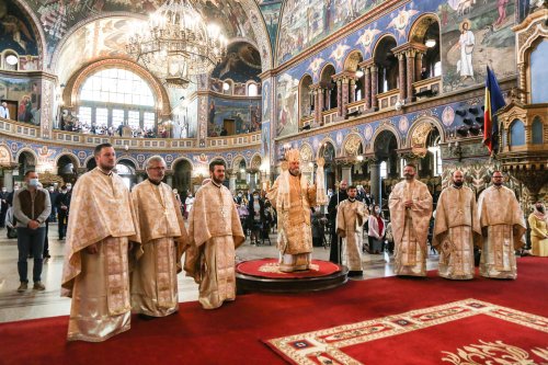 Liturghie arhierească la Catedrala Mitropolitană din Sibiu Poza 153593