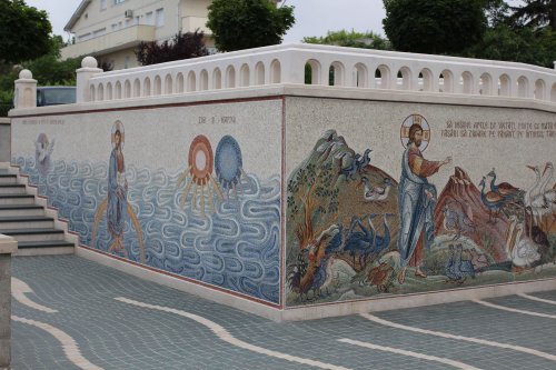 Împărăţia apelor de mozaic de la Mănăstirea Techirghiol Poza 153939