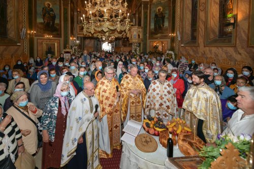 Sărbătorirea Mucenicului Ciprian la Biserica Zlătari din Capitală Poza 154026