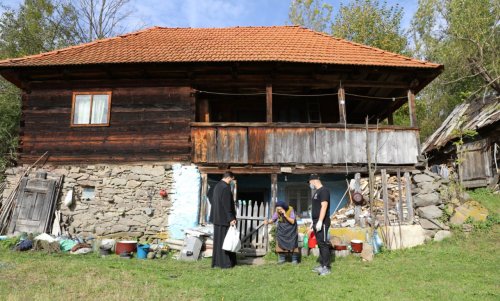 ASCOR Alba Iulia alături de vârstnici din Munții Apuseni Poza 154303