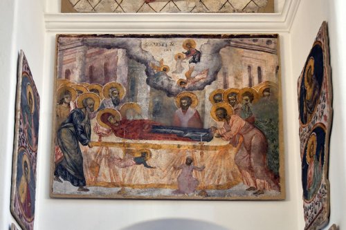 Mucenicii Serghie şi Vah, cinstiţi în biserica din incinta Palatului Cotroceni Poza 154327