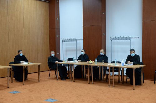 Examen pentru obținerea gradului 1 în preoție la București Poza 154392